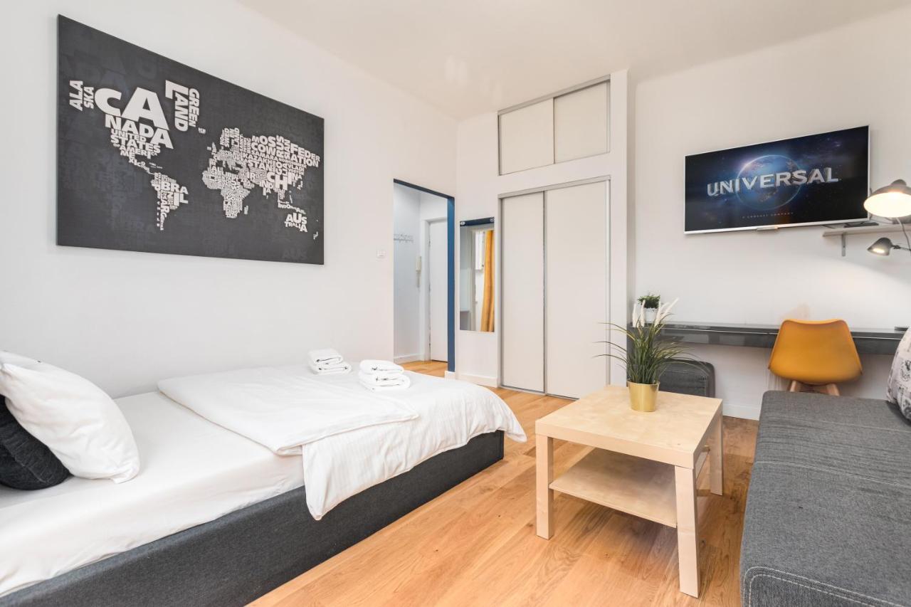 Central Apartament By Your Freedom Варшава Екстериор снимка